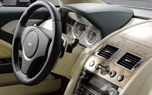   Aston Martin Rapide - 2010
