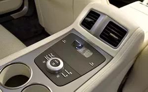   Aston Martin Rapide - 2010