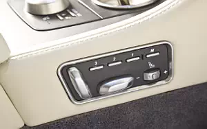   Aston Martin Rapide - 2010