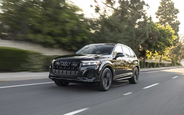   Audi Q7 55 TFSI quattro (Tamarind Brown Metallic) US-spec - 2025