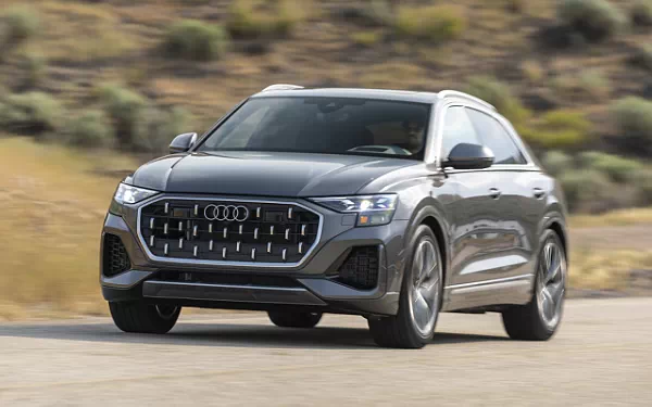   Audi Q8 55 TFSI quattro (Samurai Grey Metallic) US-spec - 2025