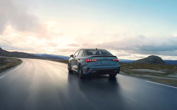   Audi RS3 Sedan US-spec - 2025