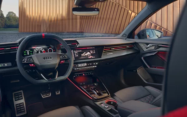   Audi RS3 Sedan US-spec - 2025