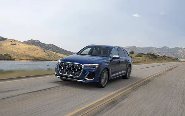   Audi SQ7 TFSI (Ascari Blue Metallic) US-spec - 2025