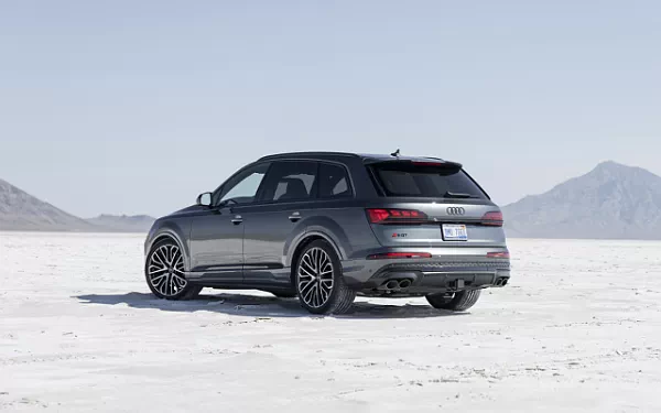   Audi SQ7 TFSI Black Optic Package (Daytona Grey) US-spec - 2025