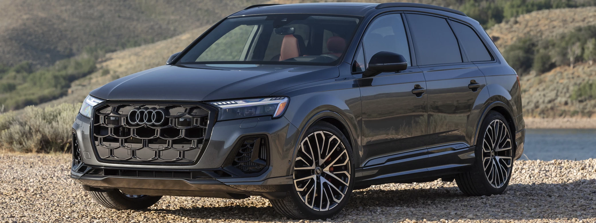   Audi SQ7 TFSI Black Optic Package (Daytona Grey) US-spec - 2025 - Car wallpapers