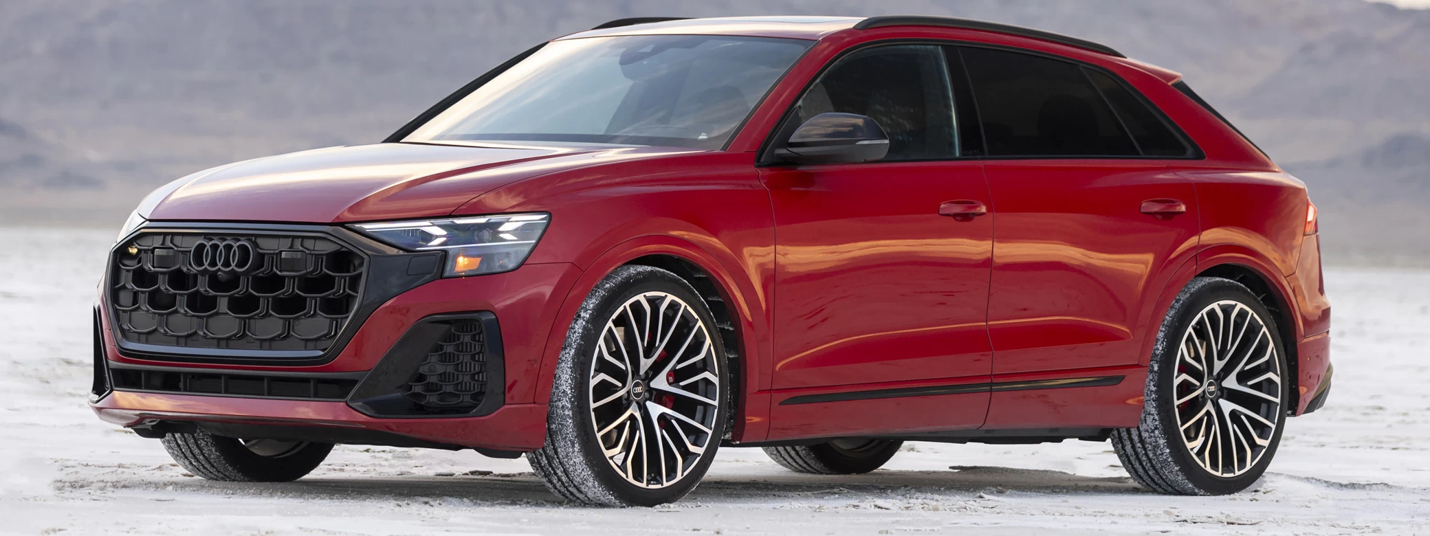   Audi SQ8 TFSI quattro (Chili Red Metallic) US-spec - 2025 - Car wallpapers