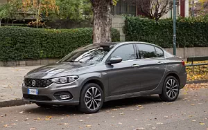   Fiat Tipo - 2015