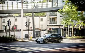  Mercedes-Benz S 350 d AMG Line UK-spec - 2017