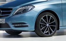   Mercedes-Benz B200 CDI - 2011