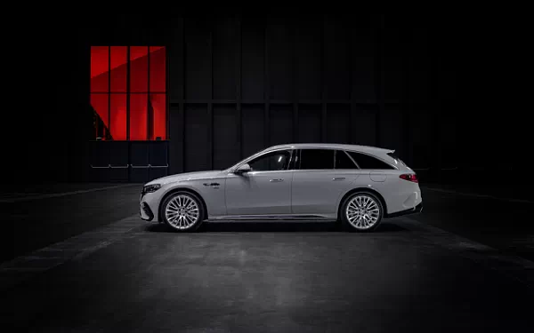 ���� ���������� Mercedes-AMG E 53 HYBRID 4MATIC+ Estate - 2024
