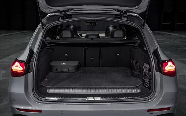 ���� ���������� Mercedes-AMG E 53 HYBRID 4MATIC+ Estate - 2024