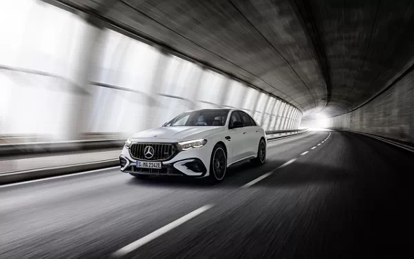 ���� ���������� Mercedes-AMG E 53 HYBRID 4MATIC+ - 2024