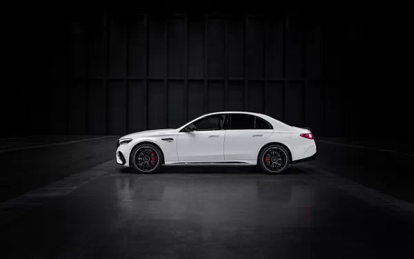 ���� ���������� Mercedes-AMG E 53 HYBRID 4MATIC+ - 2024