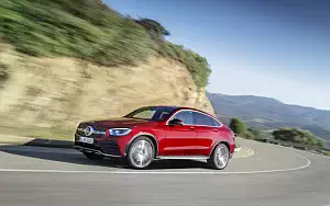   Mercedes-Benz GLC 300 4MATIC Coupe AMG Line - 2019
