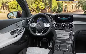   Mercedes-Benz GLC 300 4MATIC Coupe AMG Line - 2019