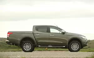   Mitsubishi L200 Double Cab - 2015