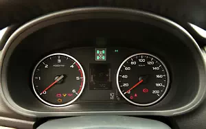   Mitsubishi L200 Double Cab - 2015