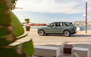   Rolls-Royce Cullinan Captain - 2024