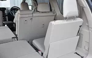   Toyota Land Cruiser 60th Anniversary UK-spec - 2011