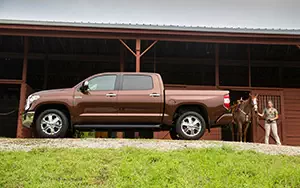   Toyota Tundra CrewMax 1794 Edition - 2014