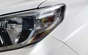   Toyota Land Cruiser Prado - 2013