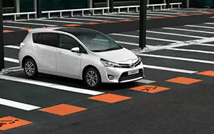   Toyota Verso - 2013